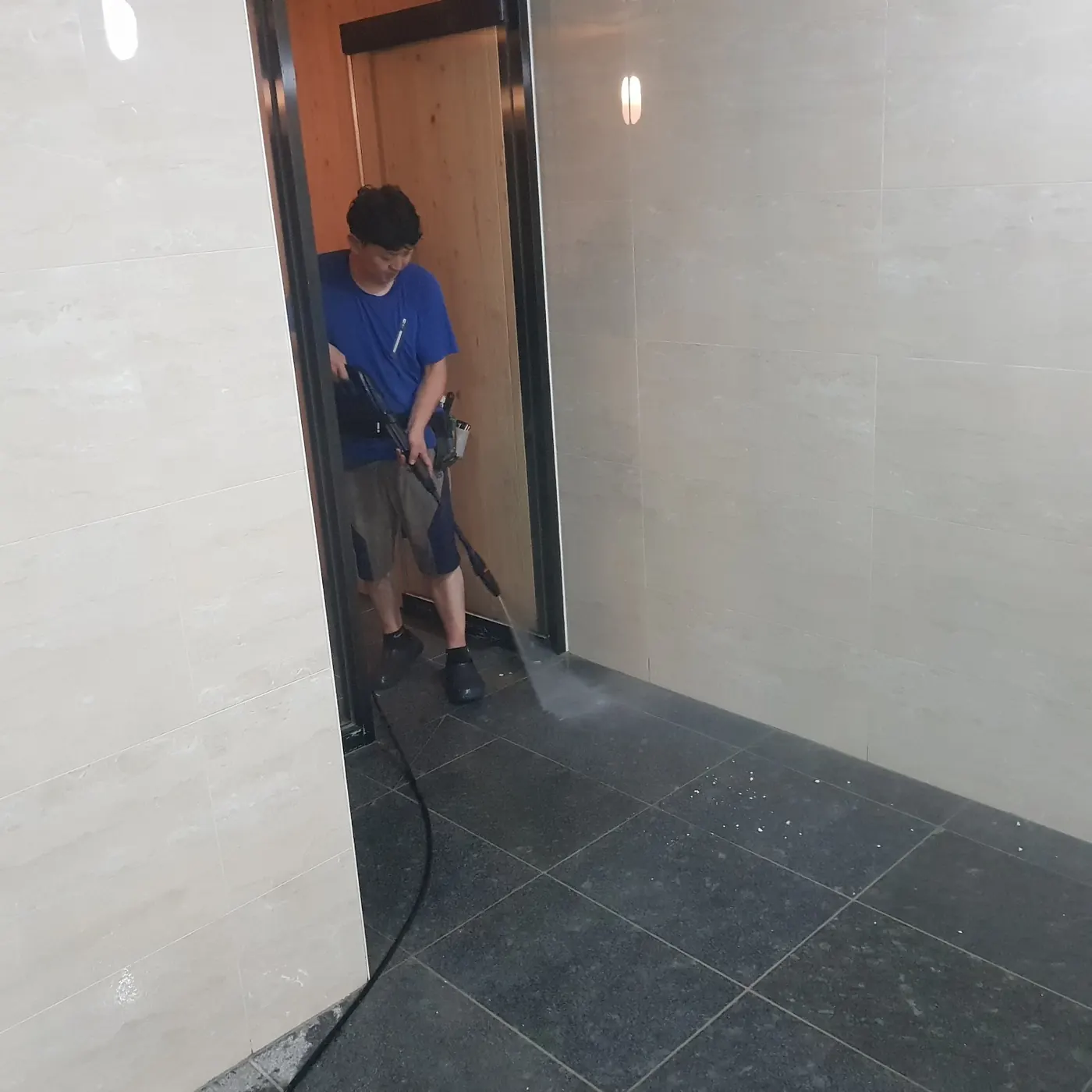 고압 세척 — 송파구 목욕탕청소 현장