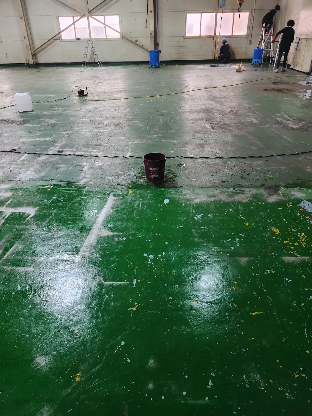 성북구 공장청소 시공 현장 — 에폭시 바닥 세정