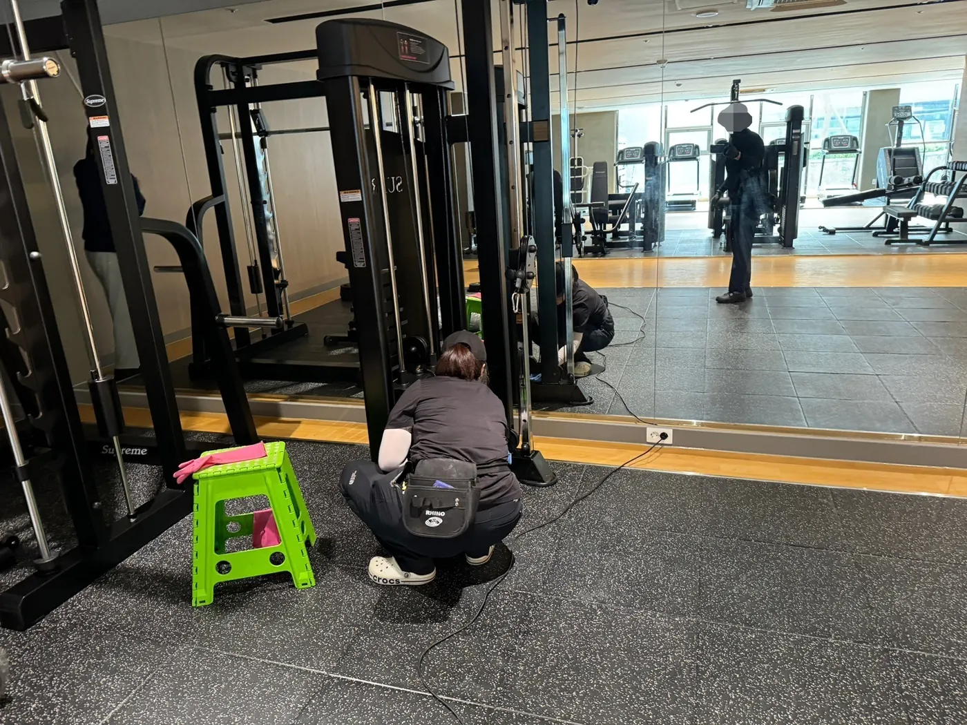종로구 헬스장청소 시공 현장 — 머신존 정리