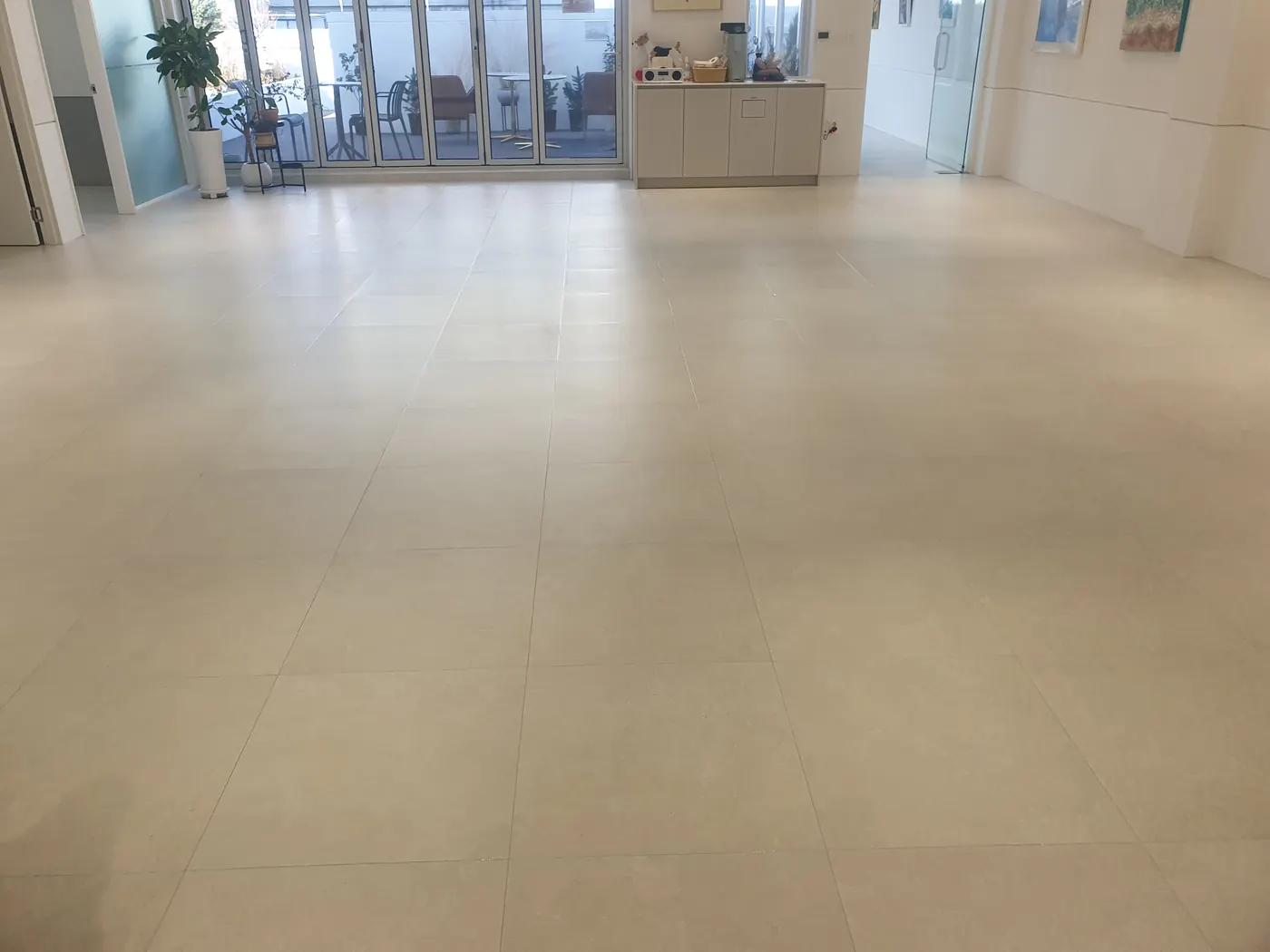 중랑구 병원청소 시공 현장 — 대기실 정리
