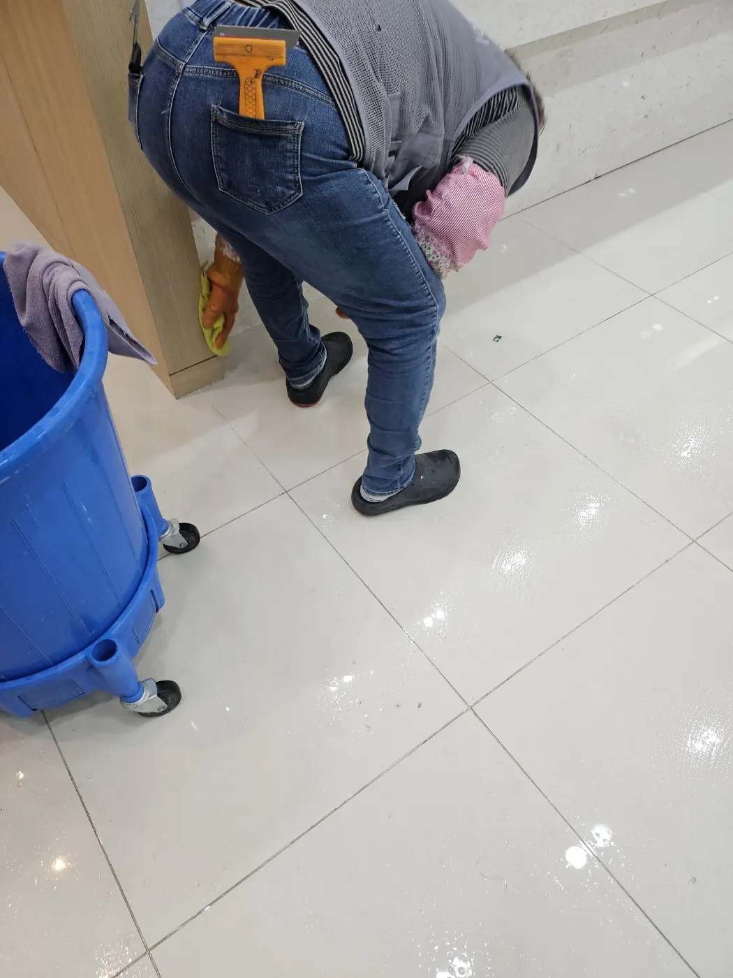 세정 진행 — 중랑구 병원청소 현장