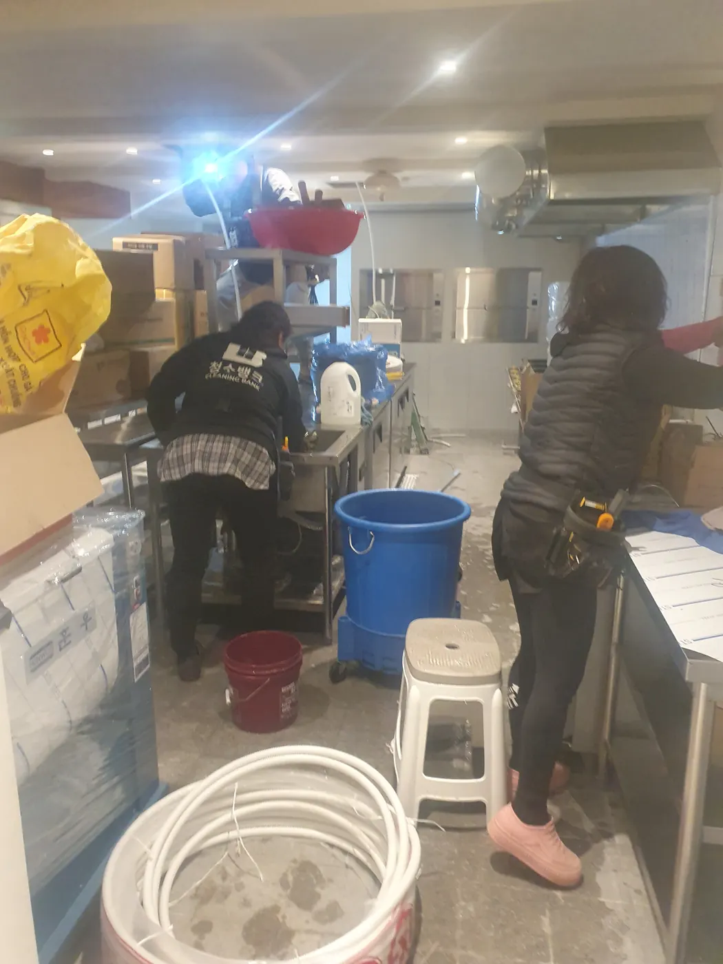 작업 진행 — 갈현동 식당청소 현장