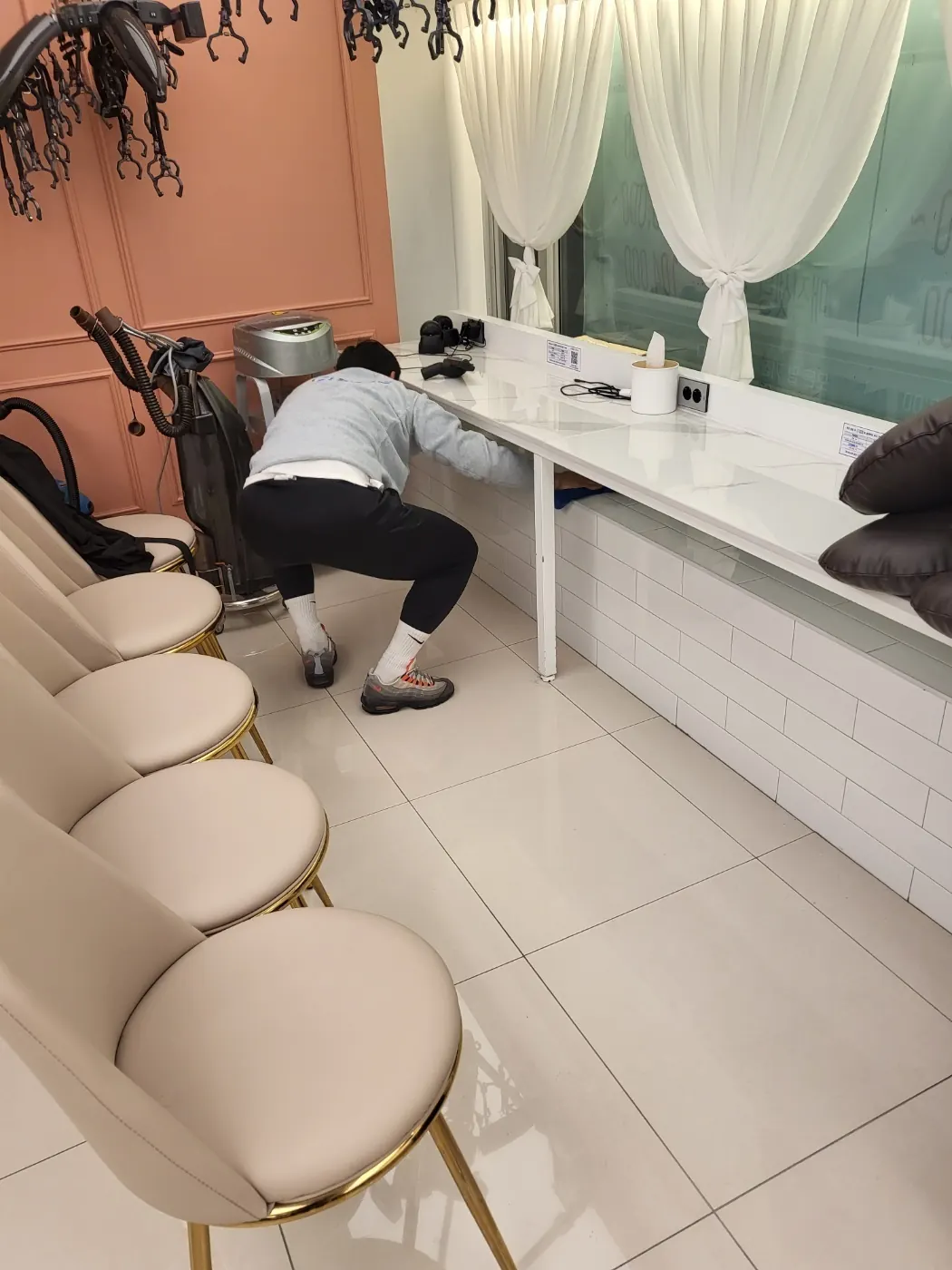 세정 진행 — 구로구 미용실청소 현장