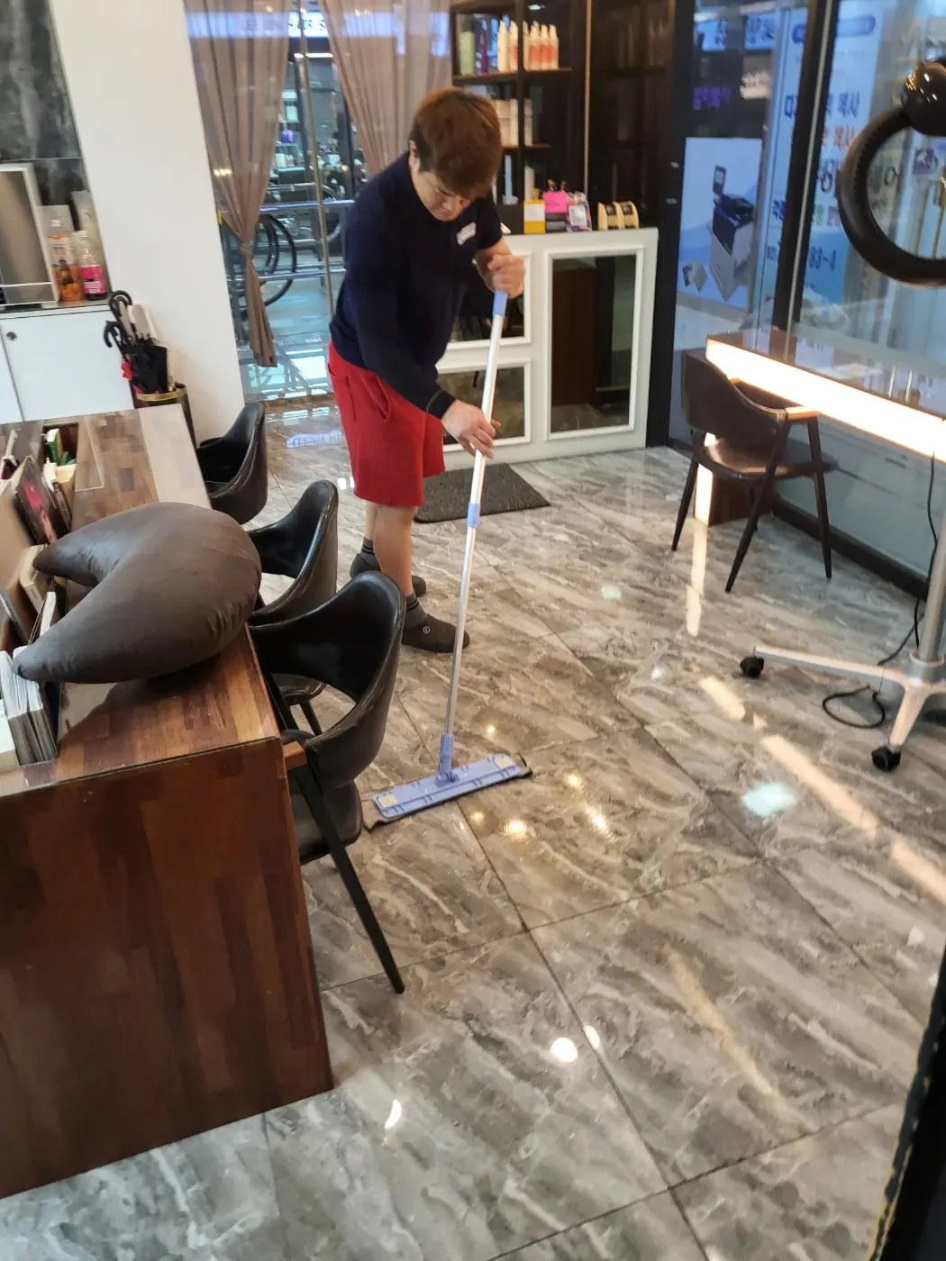 세정 진행 — 강북구 미용실청소 현장