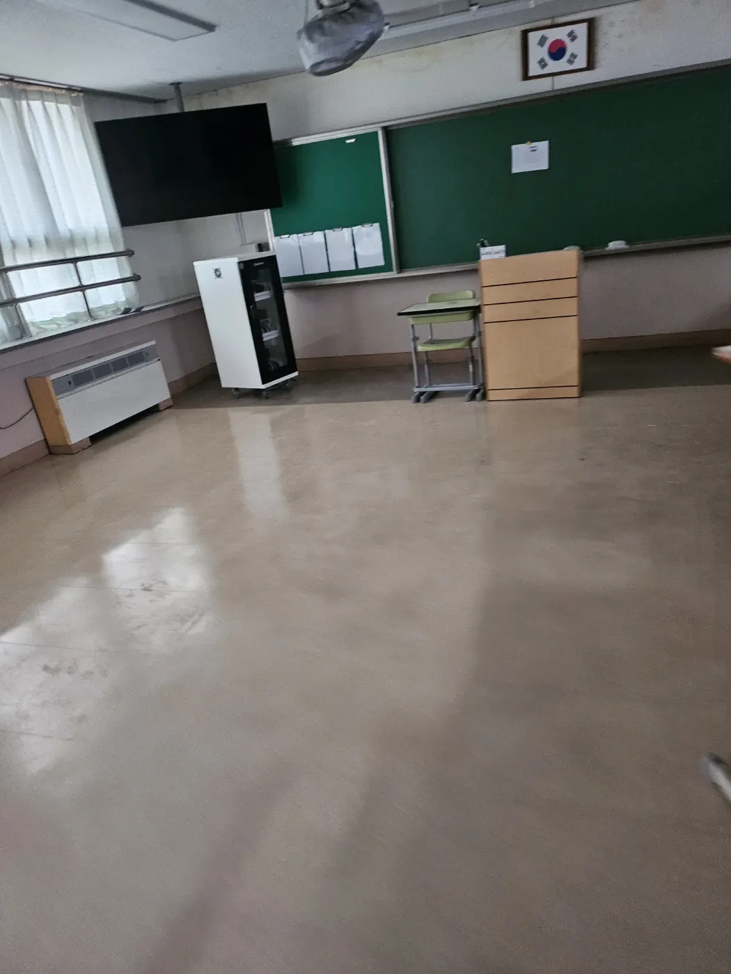 역촌동 학교청소 시공 현장 — 교실 정리