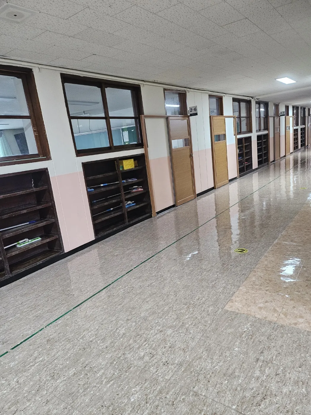 성북구 학교청소 시공 현장 — 복도 관리