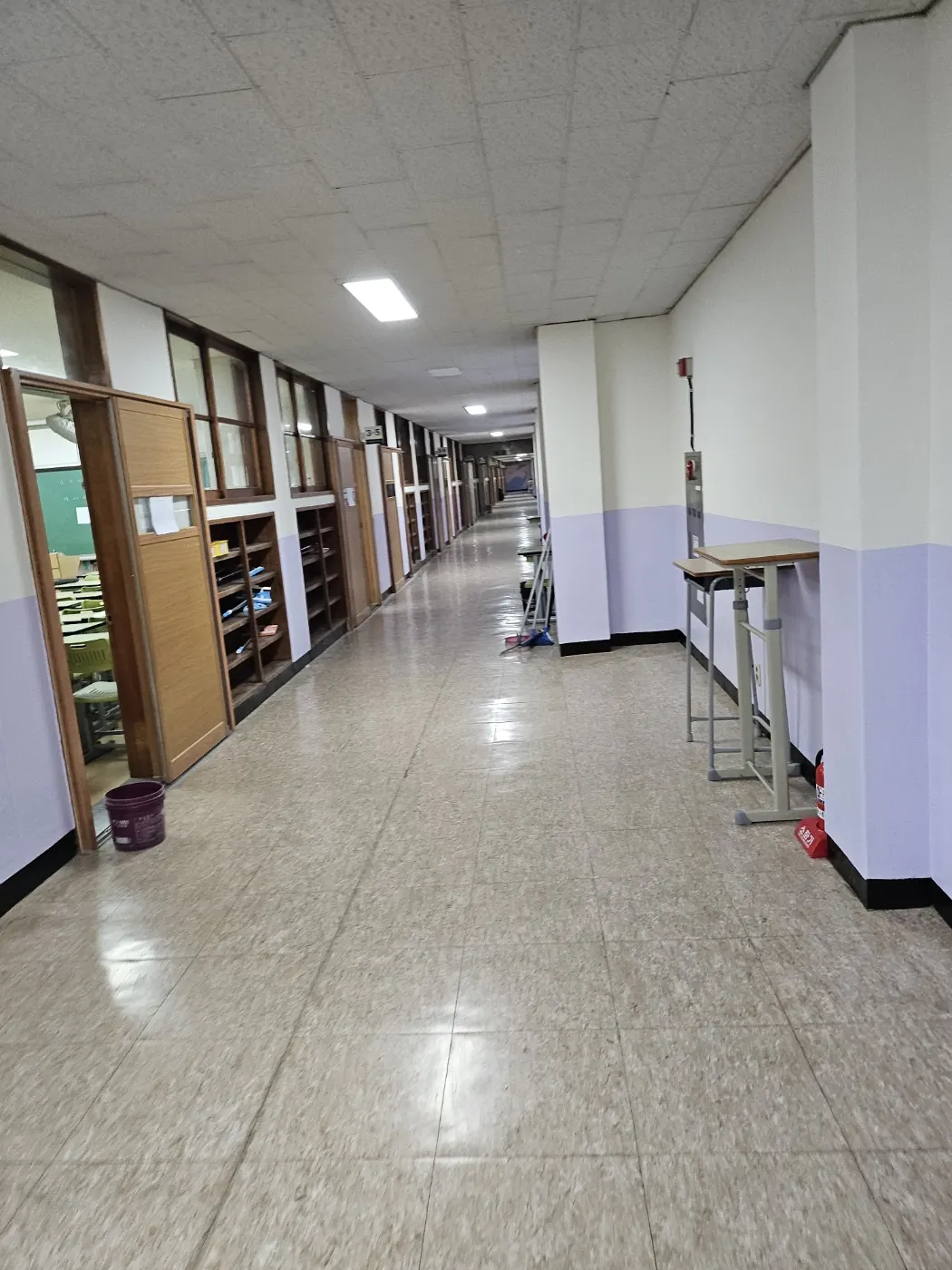 구기동 학교청소 시공 현장 — 통로 정리