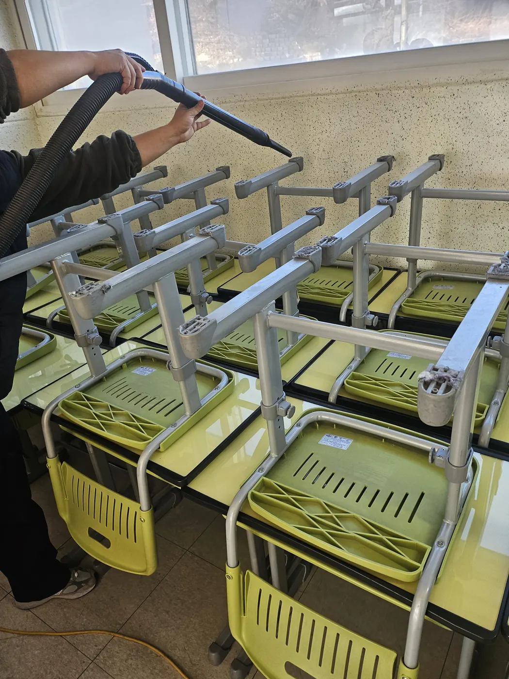 바닥 기계 세정 — 강서구 학교청소 현장