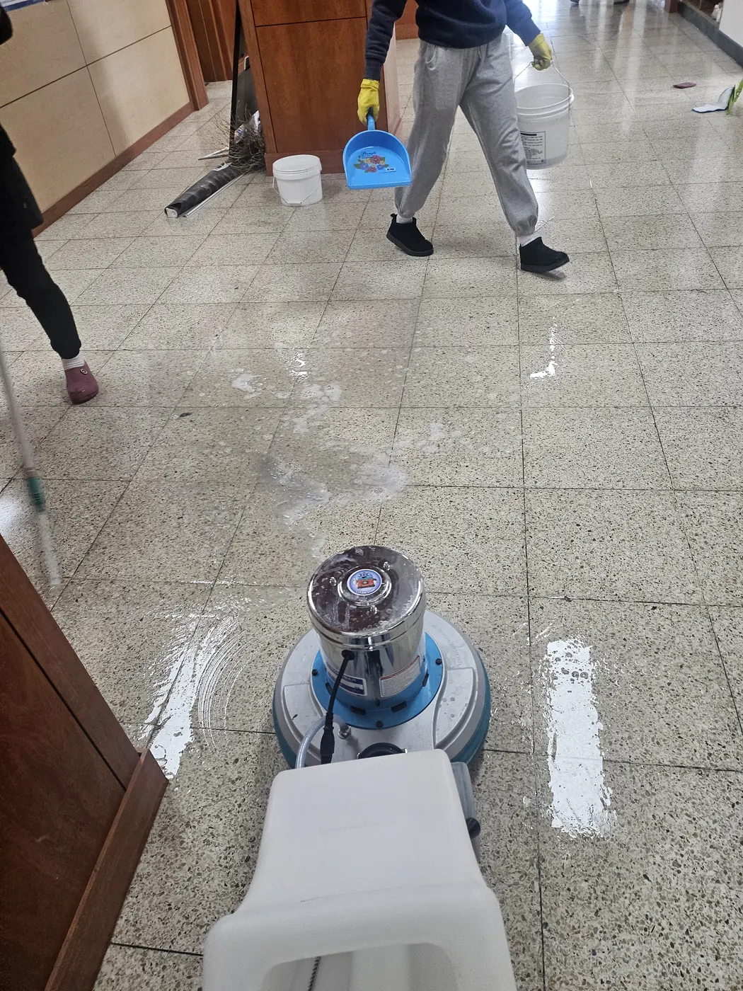 왁스 재코팅 — 성북구 학교청소 현장