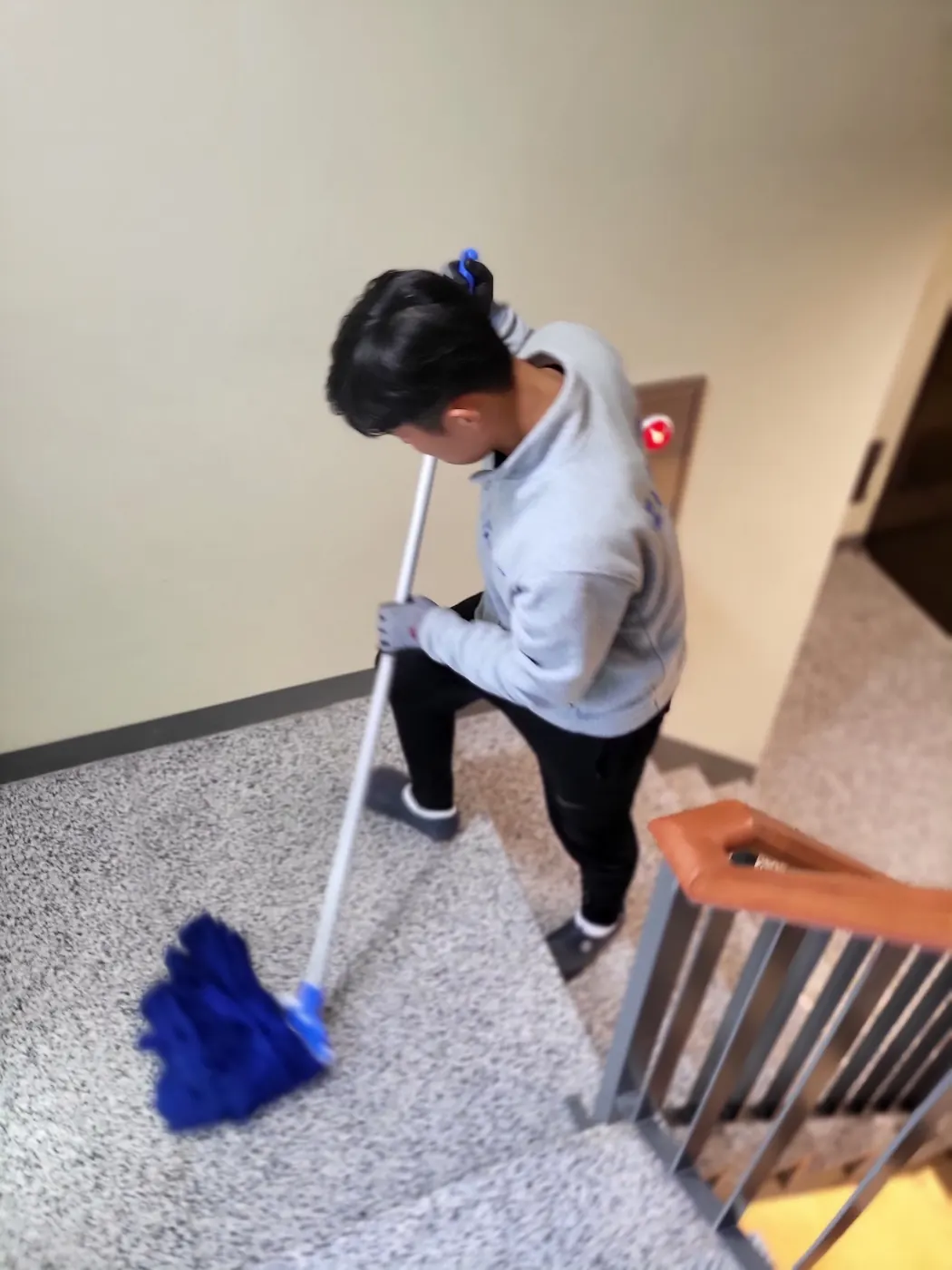 서울특별시 계단청소 시공 현장 — 계단실 마감